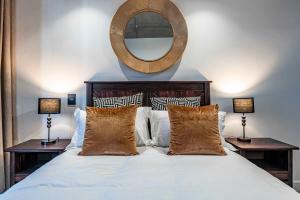 303 The Signature, De Waterkant