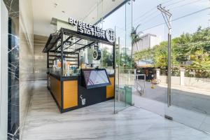 FREE Netflix Condo near IT Park with 32-inch Samsung HDTV