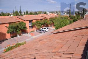 Hermosa Suite Alberca Áreas Verdes Blvd Bernardo Quintana 17D