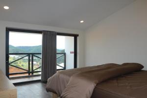 Garden View Villa Đà Lạt - 8 Rooms