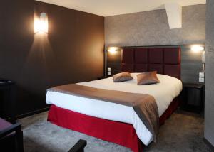 Hotels Logis Hotel Au Site Normand : photos des chambres