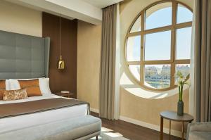 Hotels InterContinental Lyon - Hotel Dieu, an IHG Hotel : Chambre Lit King-Size Première - Vue sur Rivière - Non remboursable