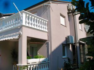 ZSA ZSA HOLIDAY HOME 