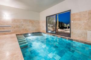 Villas Villa Celestine 10pers. piscine interieure chauffee : photos des chambres