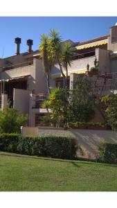 LLOGUER30 Margarets Family House with pool and parquing