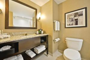 Queen Room with Two Queen Beds - Disability Access/Non-Smoking room in Holiday Inn Express & Suites Utica an IHG Hotel