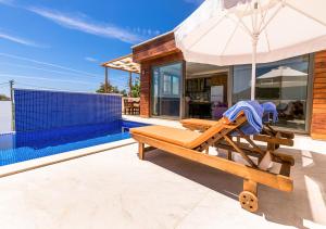 Villa 1 Sleeps 2 Honeymoon Isolated Infinity-Villa Orkide