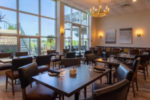 Crowne Plaza Fredericton Lord Beaverbrook by IHG