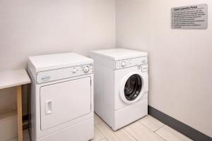 Holiday Inn Express Harrisburg East by IHG