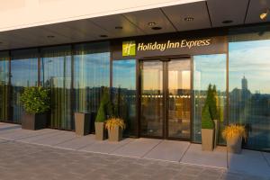 Holiday Inn Express Munich City West by IHG