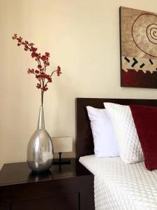 Beautiful apartment, Terrace with incredible view, 3 bdr, Escalon, Exclusive, Secure