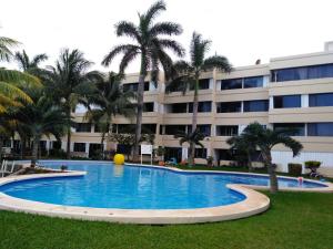 Bella Beach Condo Vacation 2 bedrooms