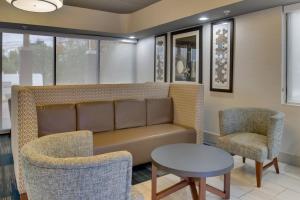 Holiday Inn Express Pittston - Scranton Airport by IHG
