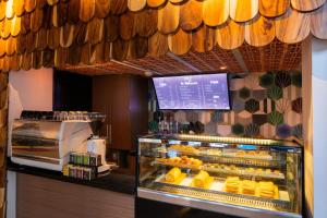 Sky Gem Central Hotel