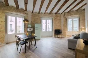 Apartamentos Almada - Zaragoza