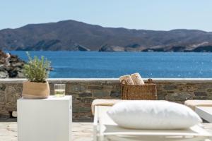 Eneos Kythnos Beach Villas-Executive and Premium Villas Kythnos Greece