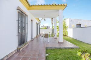 Casa Villanueva 4 - Sólo Familias