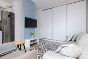 Royal Palace Elegant Apartment by BookingHost