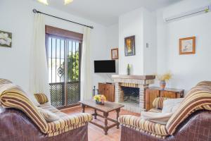 Casa Villanueva 4 - Sólo Familias