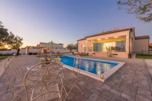 Experience only the best - house Kamber - Tinj