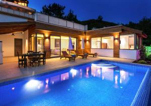 Villa 3 Sleeps 4 Isolated Honeymoon-Villa Lale
