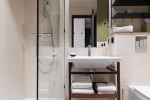 Hotels Hotel Des Artistes : Chambre Double Confort - Non remboursable