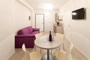 Studio with Lake View room in Residence Lenno