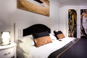 Room Selected at Check-In room in Hotel Heritage Forza