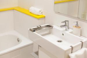 FLORIT FLATS - Apartment Torres de Quart I