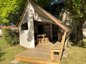 Campings Team Holiday - Camping du Petit Pont : photos des chambres