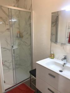 Appartements STUDIO rue pietonne Ajaccio : photos des chambres