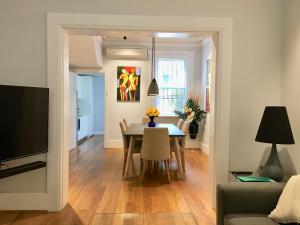 3BR Terrace House in Darling Habour, next to ICC and The Star, Sydney CBD, Free parking