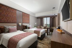 Phòng Hai Giường Đơn Loại Sang (Deluxe Twin Room)