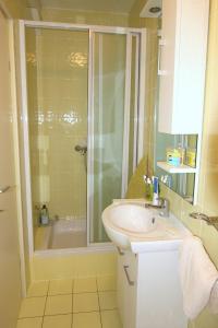 Apartment Doder
