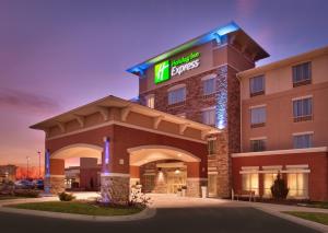 Holiday Inn Express & Suites Overland Park by IHG - 3hvězdičkové hotely ve městě Overland Park