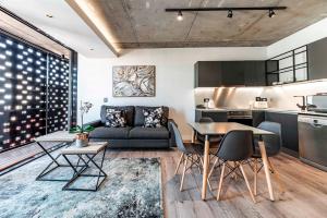 411 The Signature, De Waterkant