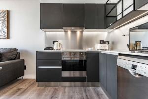 411 The Signature, De Waterkant