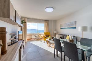 Living Las Canteras Homes - BRIGHT BEACHFRONT