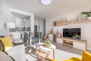 Living Las Canteras Homes - BRIGHT BEACHFRONT