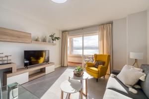 Living Las Canteras Homes - BRIGHT BEACHFRONT