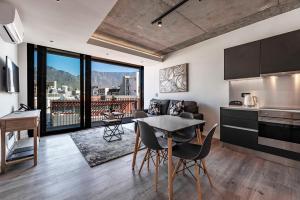 411 The Signature, De Waterkant