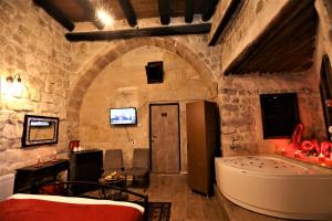 Orion Cave Hotel