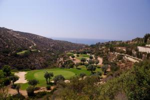 2 bedroom Apartment Chloe with communal pool, Aphrodite Hills Resort