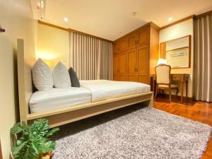 NT Place Sukhumvit Suites