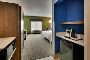 Holiday Inn Express Hotel & Suites Jacksonville North-Fernandina by IHG
