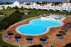Prainha Clube hotel, 
The Algarve, Portugal.
The photo picture quality can be
variable. We apologize if the
quality is of an unacceptable
level.