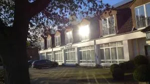 海德公园酒店 - 阿登多夫