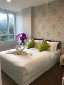 The courtyard khaoyai by Tom