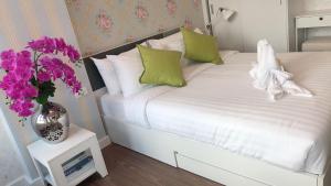 The courtyard khaoyai by Tom