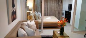 AZURE Urban Resort Residences 1BR Condo with huge wavepool & man-made beach near Airport